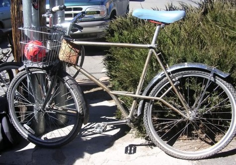 Coach Chad's townie in a picture taken in 2008. This was coach Chad's first mountain bike that he bought in middle school in 1993(it had a mtb build back then). He obviously didnt have a bike fit. Photo by Charlie Kelly