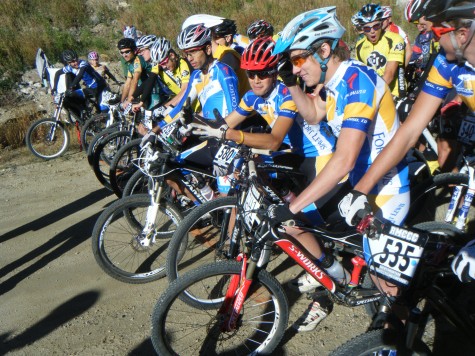 The A mens race saw Devo Alumni Joe Schneider line up on the front row with a 42 pound DH bike. He didnt make it far.