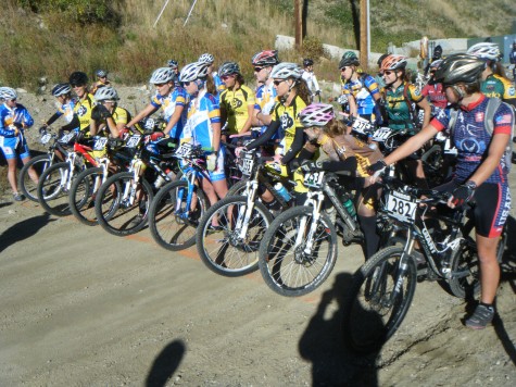 The A womens race saw former Devo U19er Kaila Hart and Devo U14 Coach and FLC teammate Annie Cheeney talking strategy from the far left.